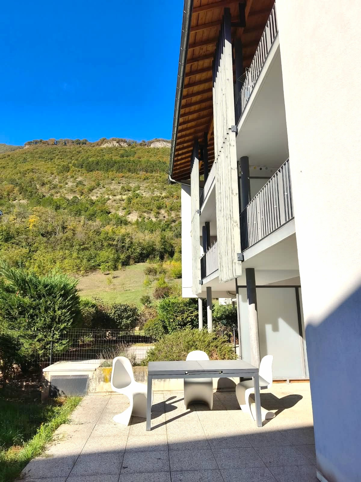 T3 récent (2014) de 64 m2 en RDC avec Terrasse Jardin de 34